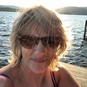 Meet your Posher, Renee